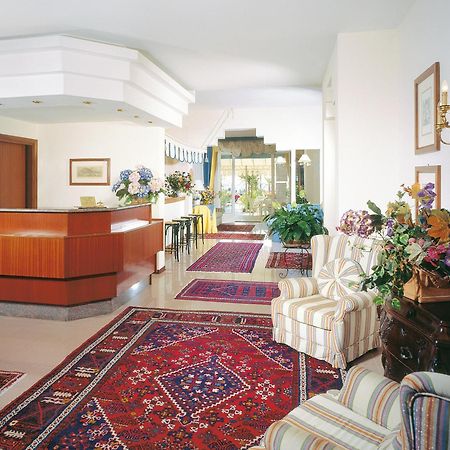Hotel Parioli Lido di Jesolo Esterno foto