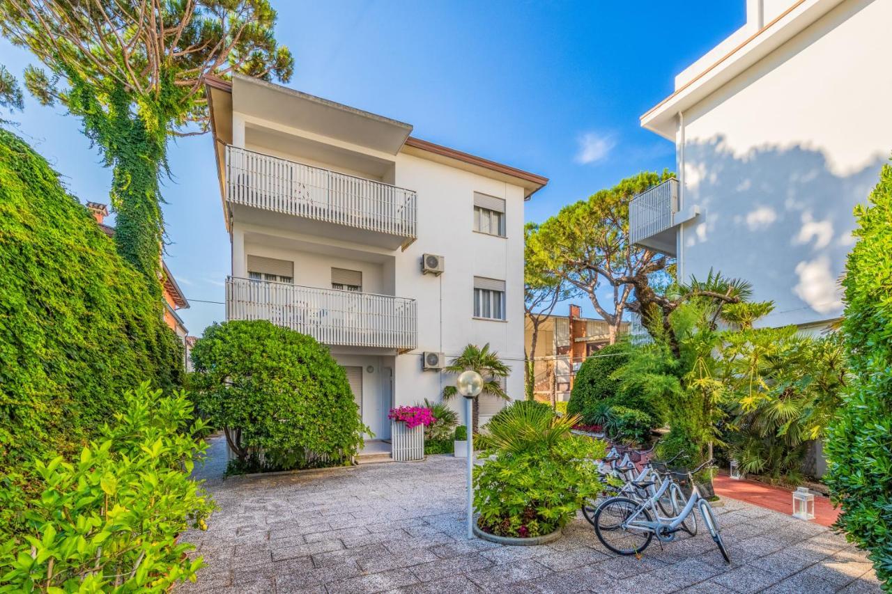 Hotel Parioli Lido di Jesolo Esterno foto