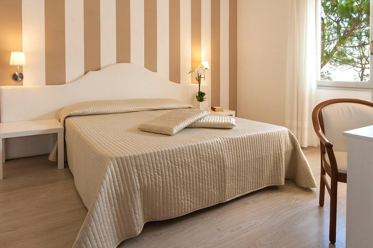 Hotel Parioli Lido di Jesolo Esterno foto