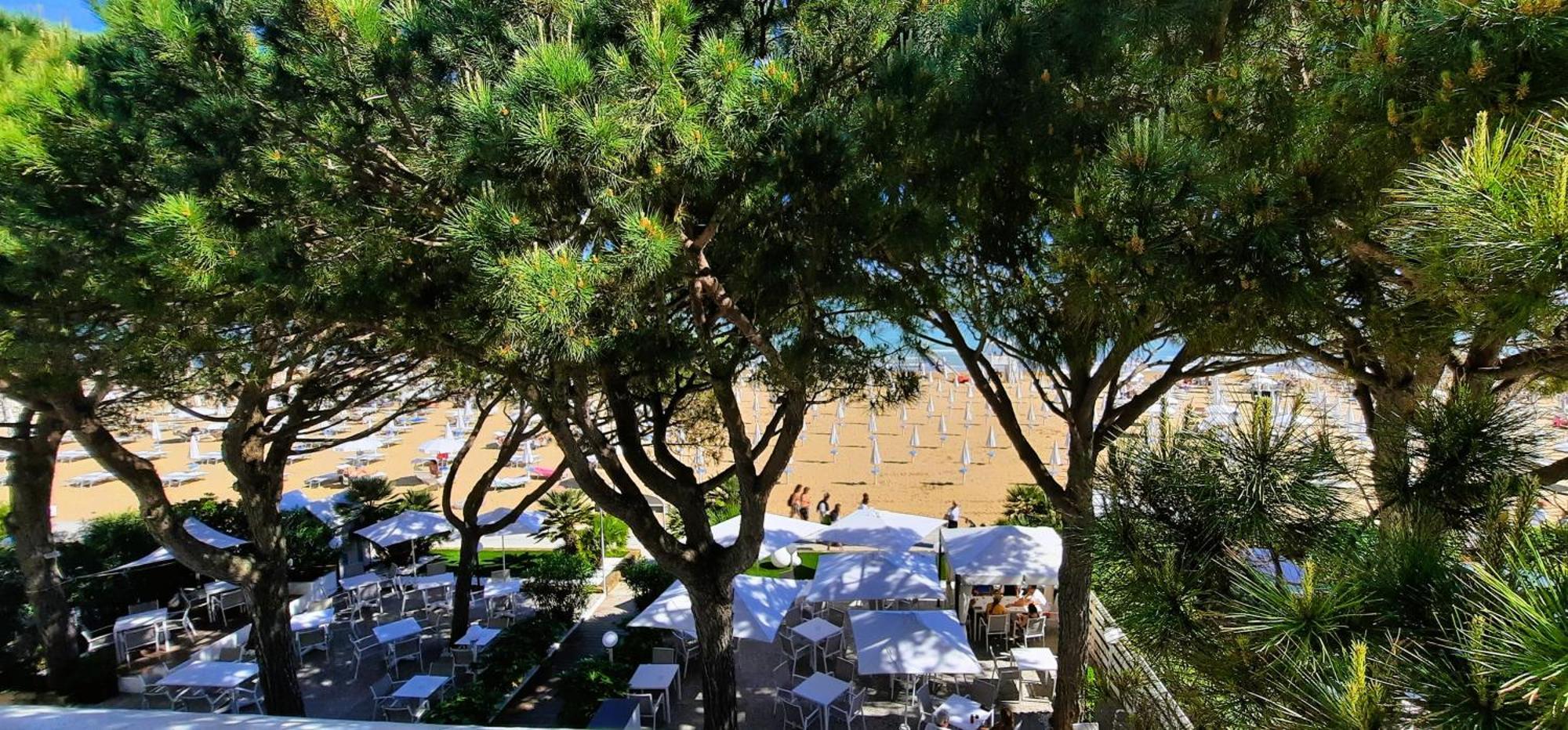 Hotel Parioli Lido di Jesolo Esterno foto