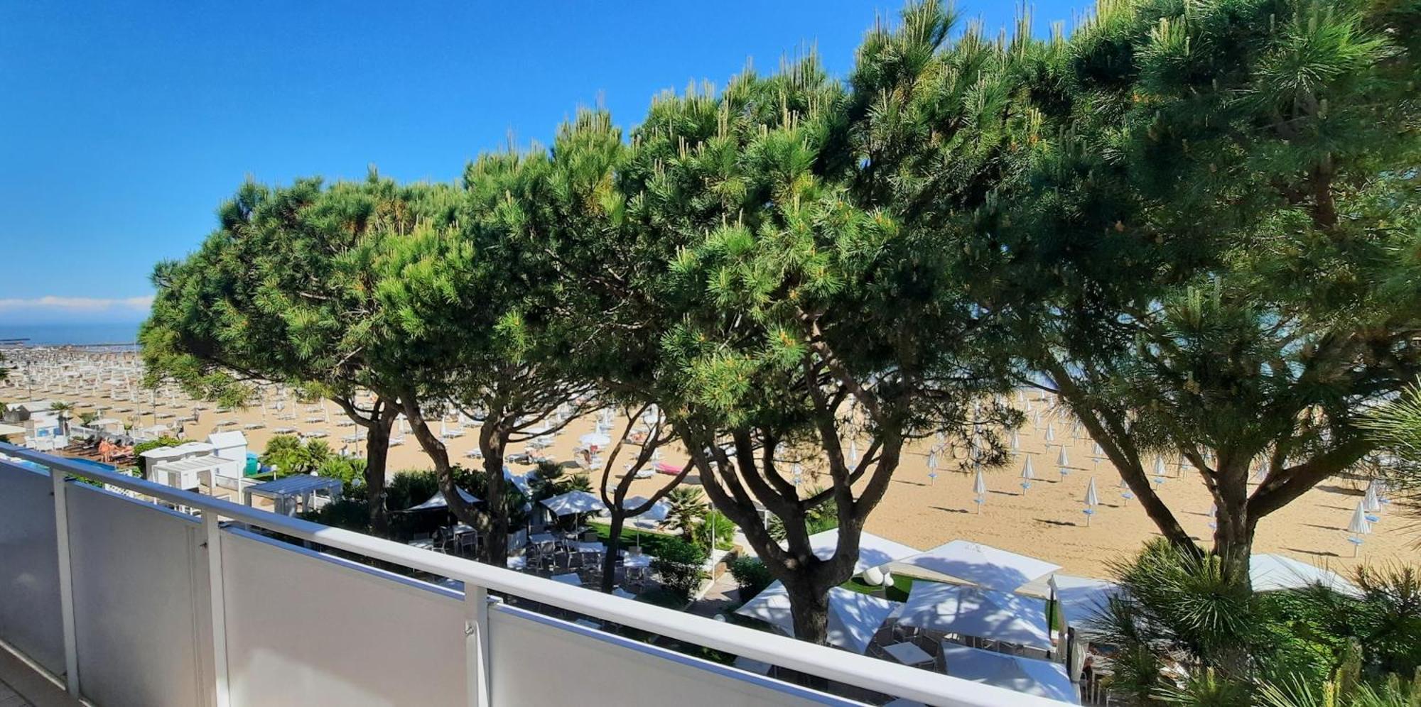 Hotel Parioli Lido di Jesolo Esterno foto
